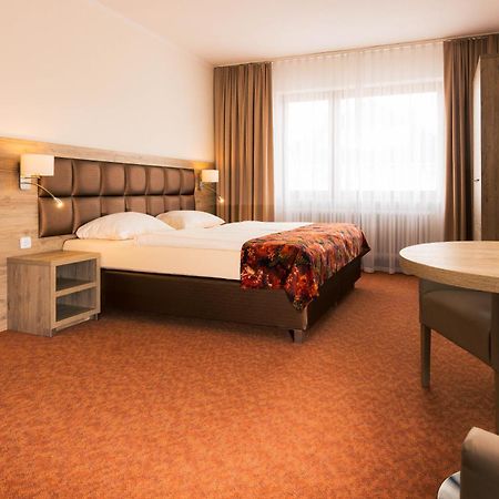 Strand Hotel Nordsee, Hotel Deichlaeufer 토센스 외부 사진