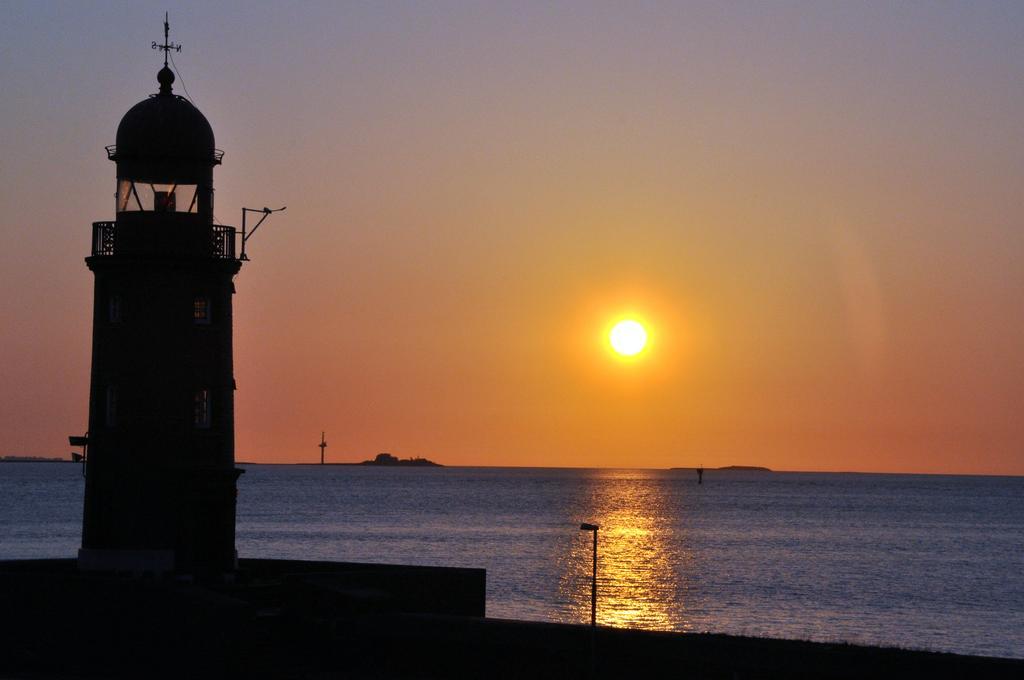 Strand Hotel Nordsee, Hotel Deichlaeufer 토센스 외부 사진