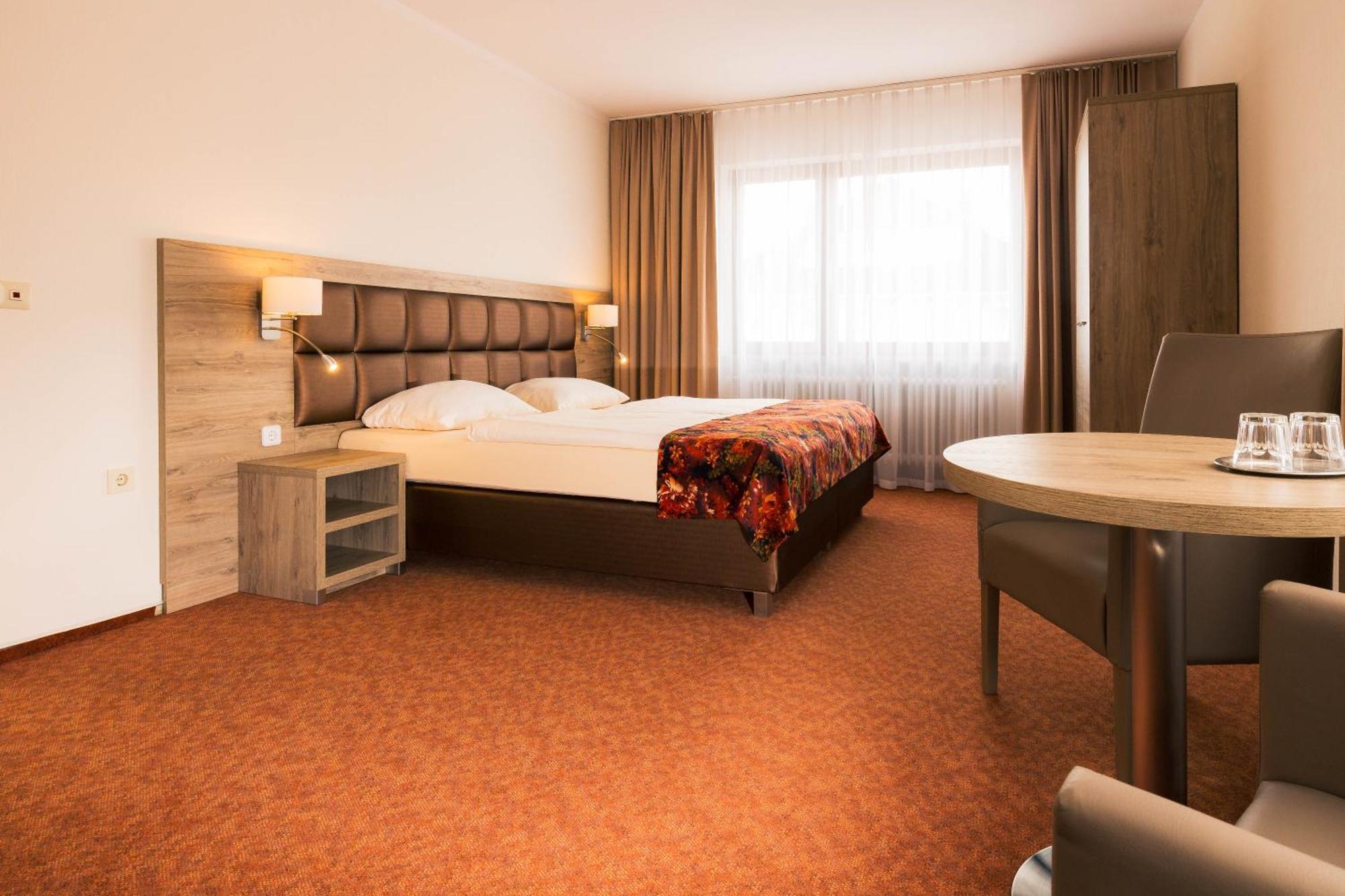 Strand Hotel Nordsee, Hotel Deichlaeufer 토센스 외부 사진